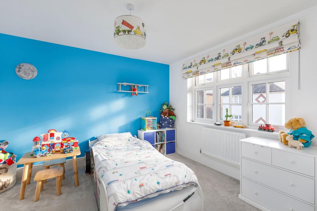 Second bedroom
