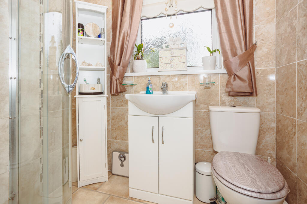 Family Shower Room