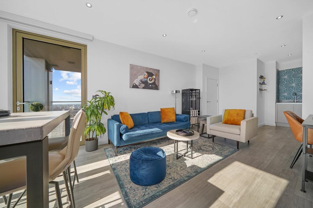 71, 151 Stockwell Rd