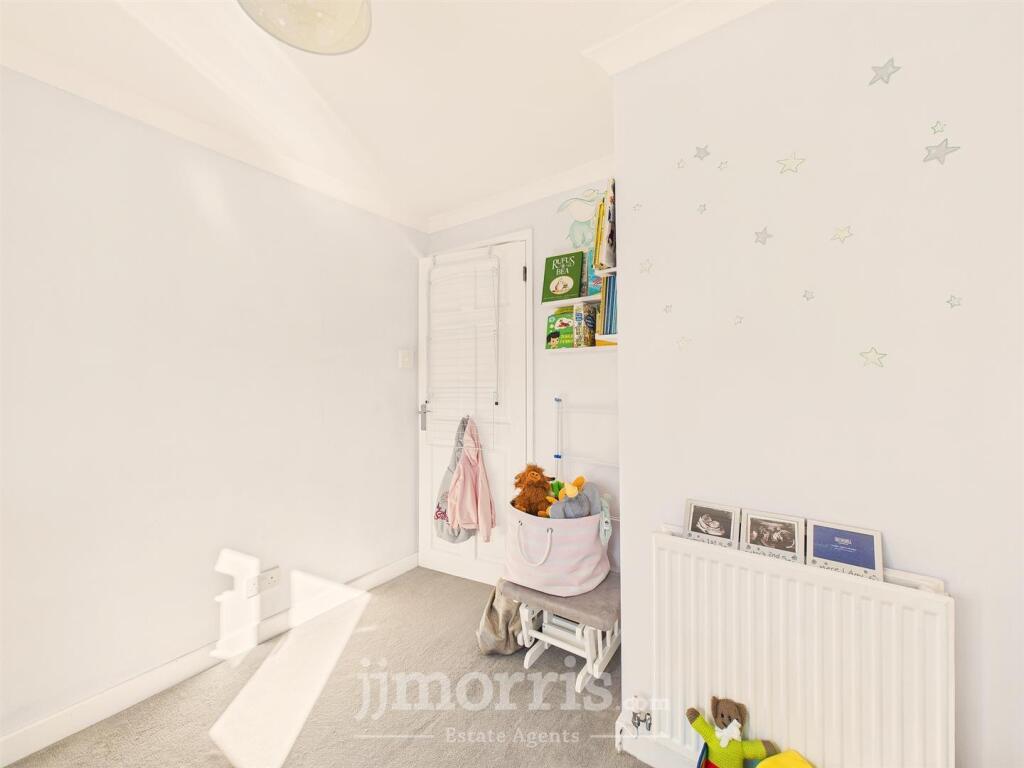 CAM05297G0-PR0098-STILL033.jpg