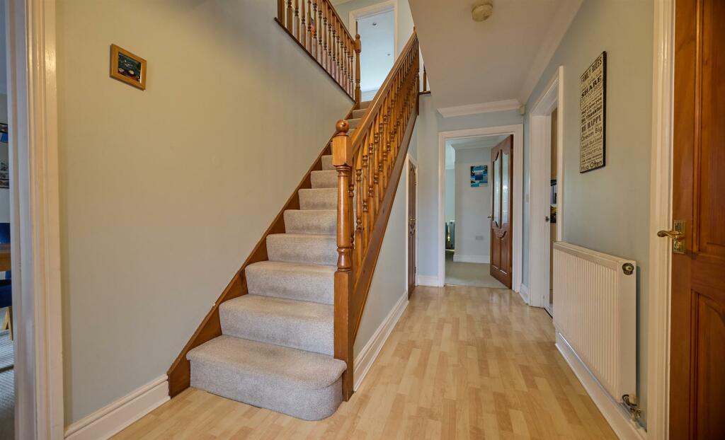 ENTRANCE HALLWAY