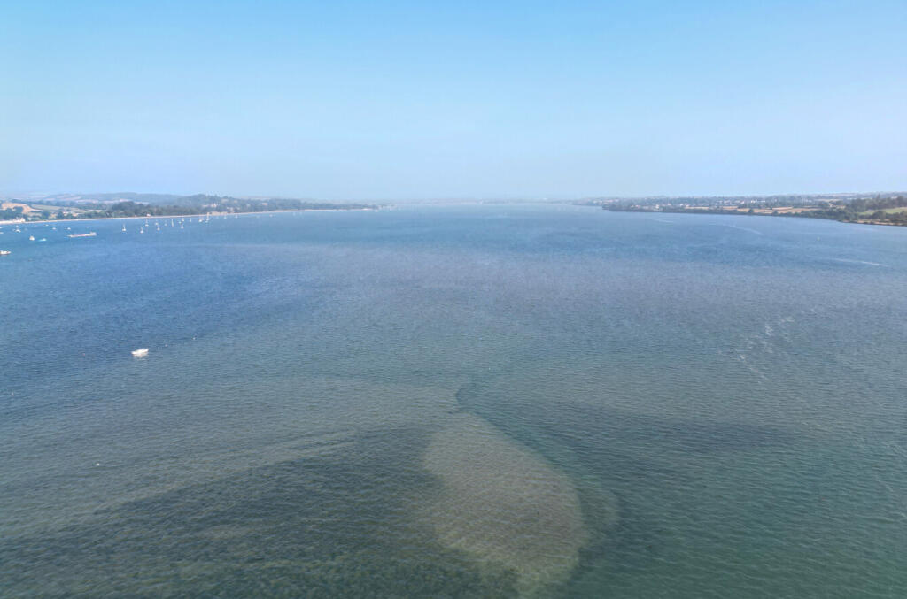 1325671-3-6883b53...