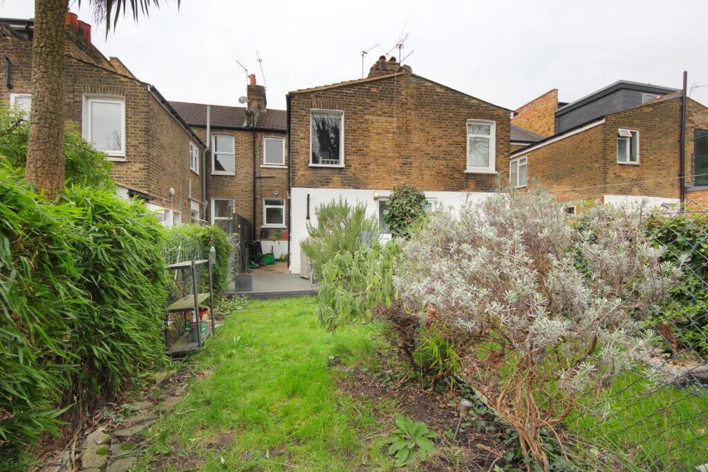 Petersfield Rd (16).jpg