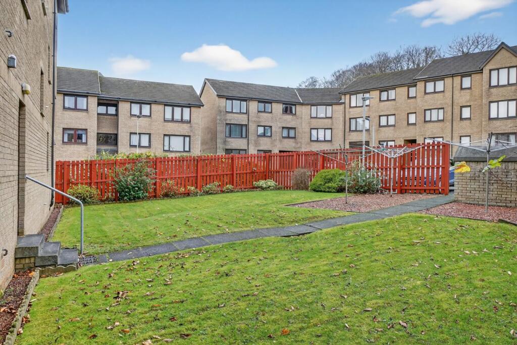 2 woodbank gardens, largs _14.jpg