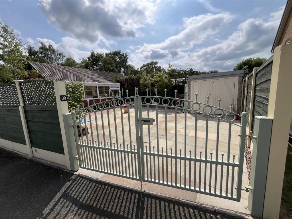Gated Driveway