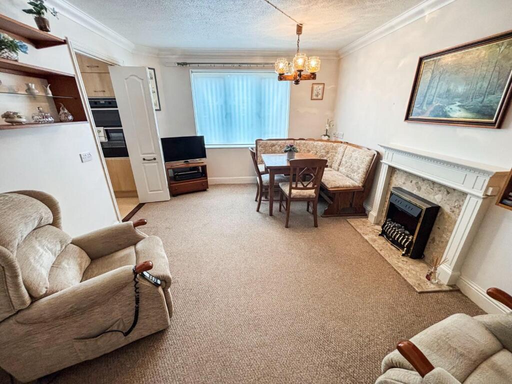 tlc_86879de3-85f5-4855-83a0-4c1cfd8da69d_fbaabd4.j