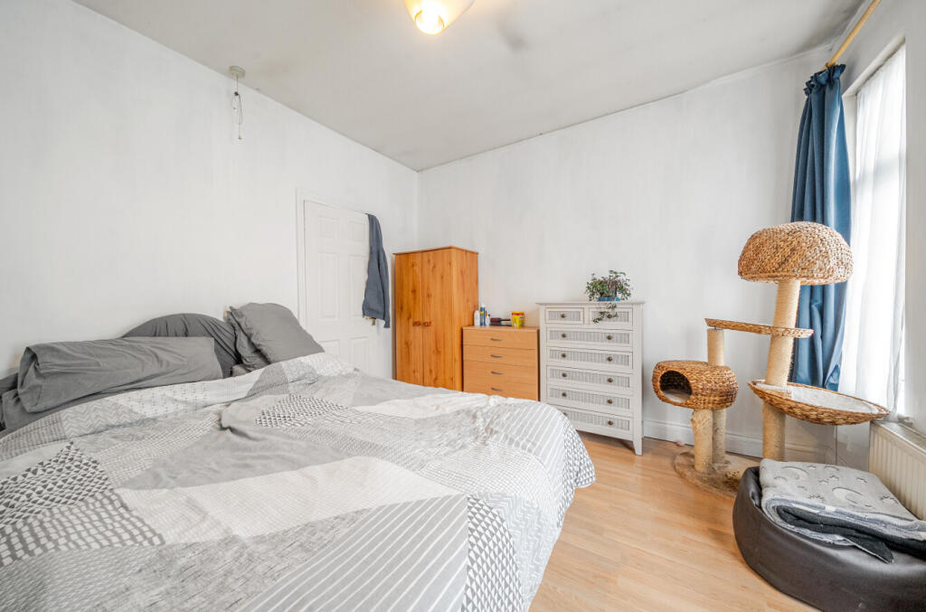 1330036-1-688a358...