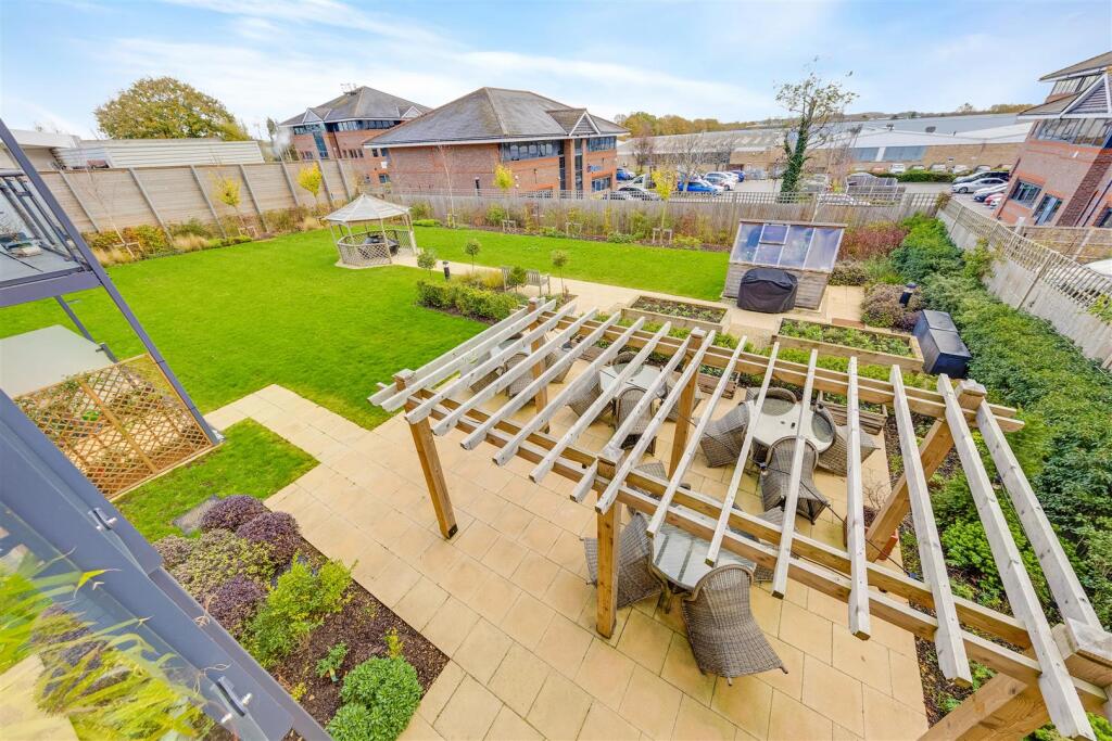 10-f8d0PFMCS - 8 Roslin Place-37.jpg