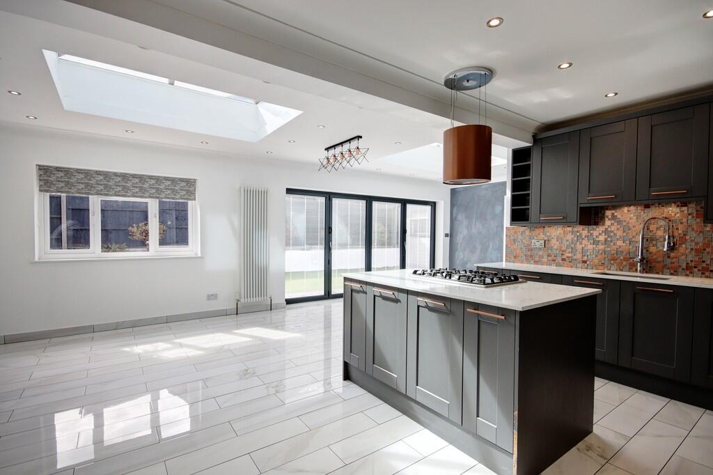 Kitchen Diner 2