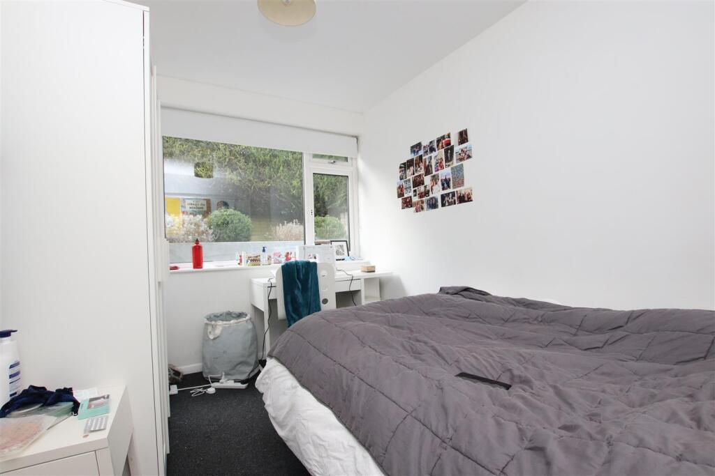 Bedroom one.JPG