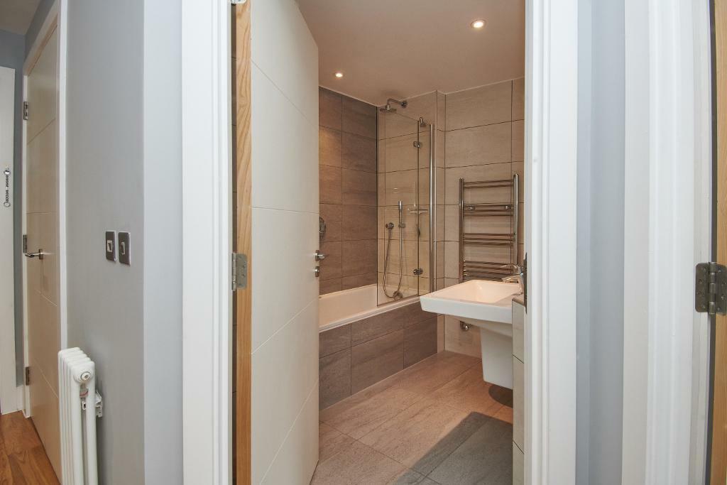 Hallway / Front Door - Interior
