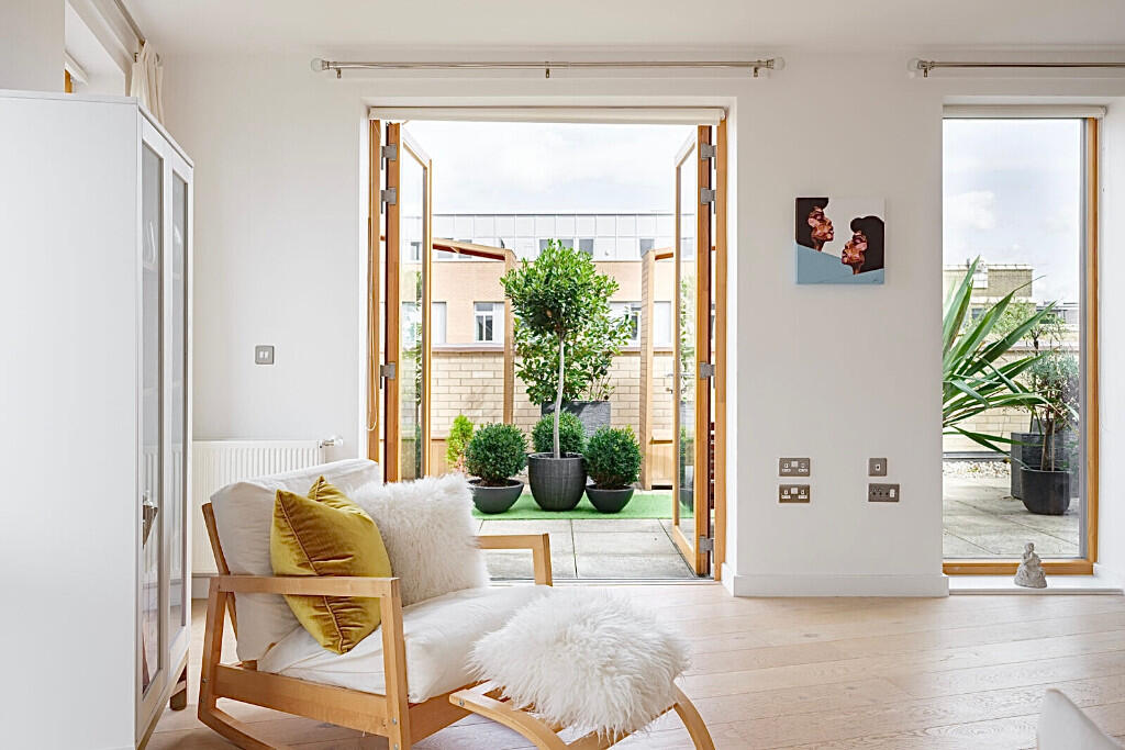 Living Room 4