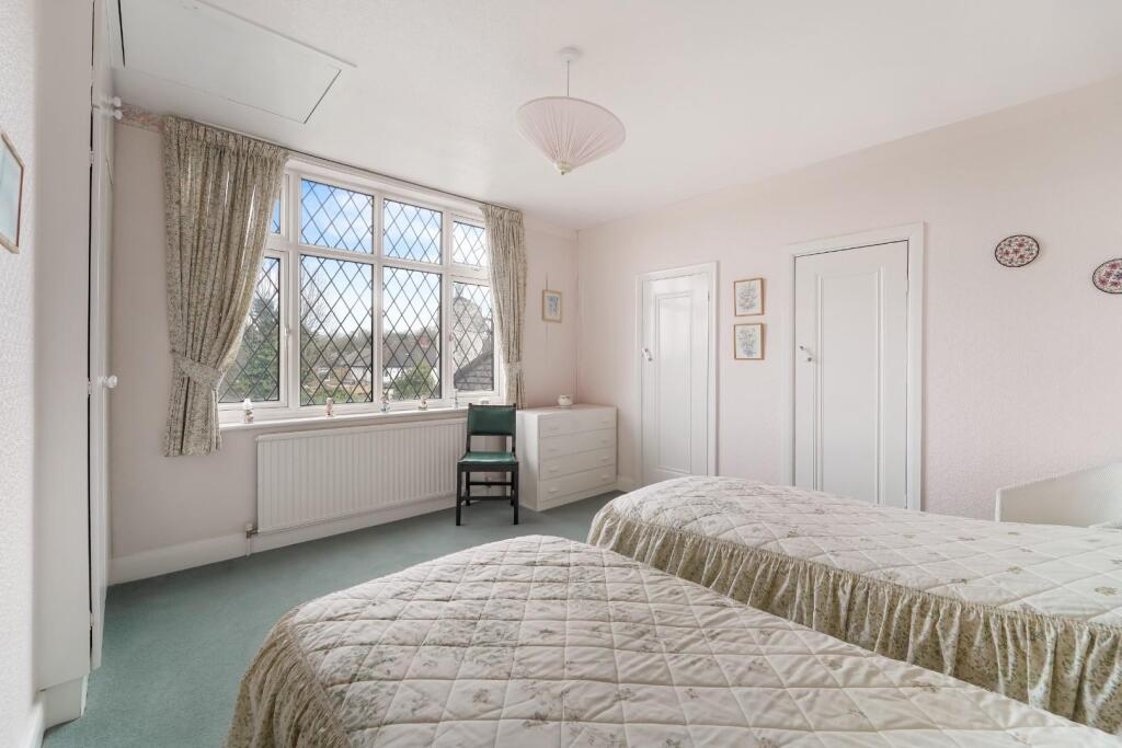 RUTHERWYKE CLOSE (14).jpg