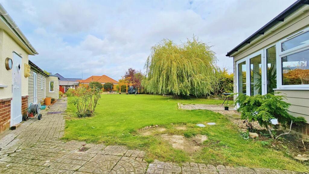 Outside - Rear