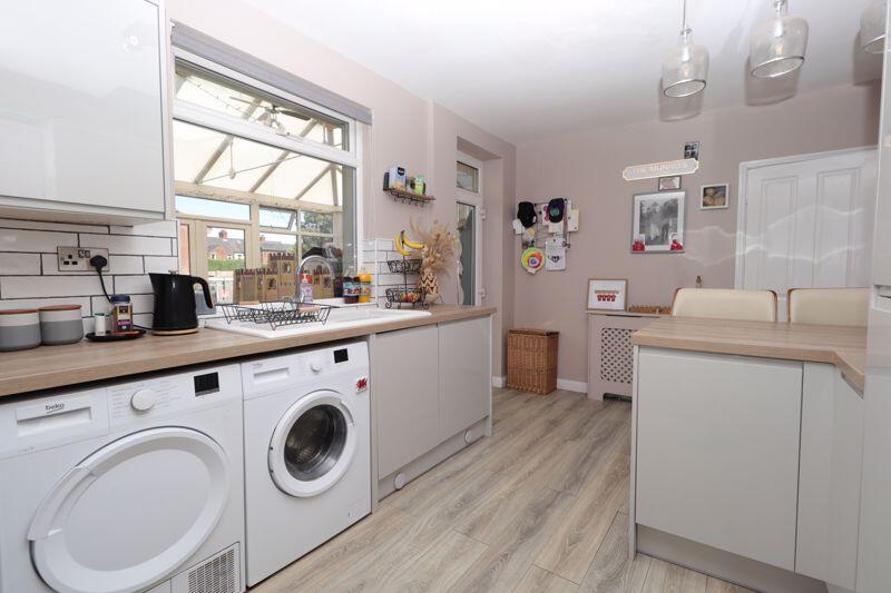 Breakfast Kitchen 