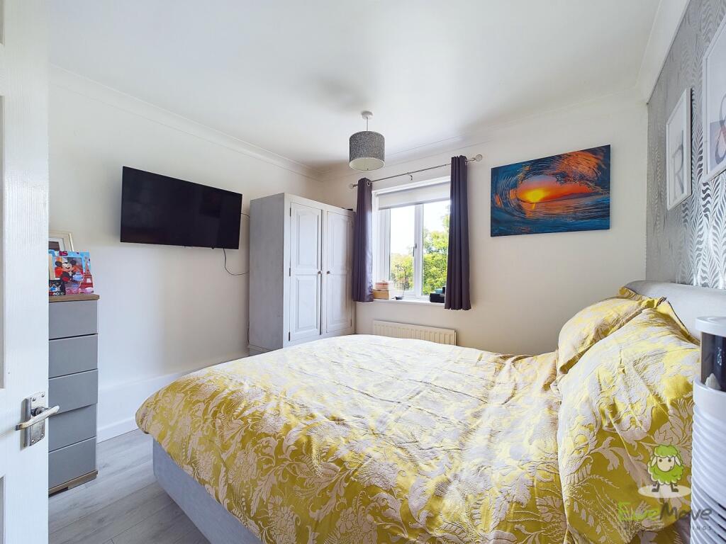 CAM01543G0-PR0092-STILL035