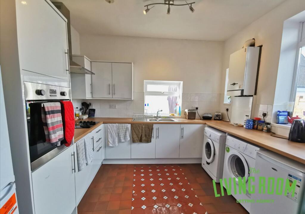 kitchen (2)
