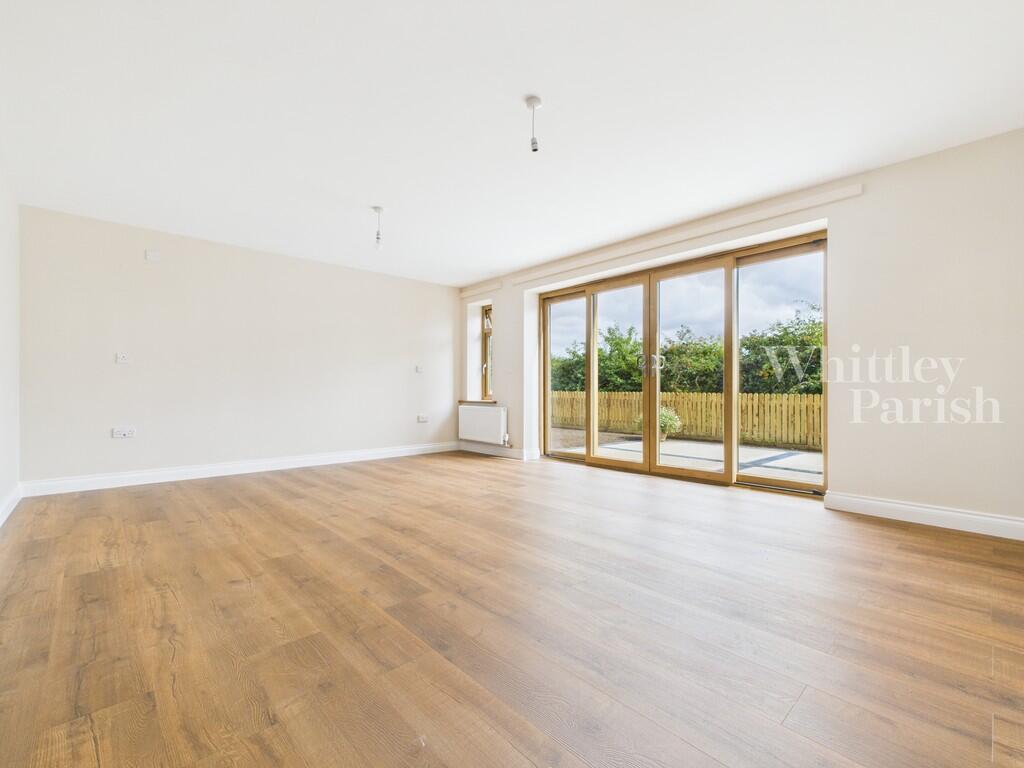 CAM04332G0-PR0484...