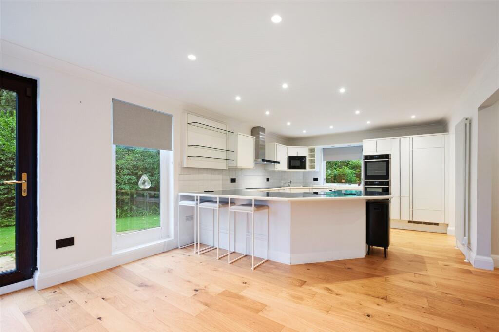 Kitchen/Dining