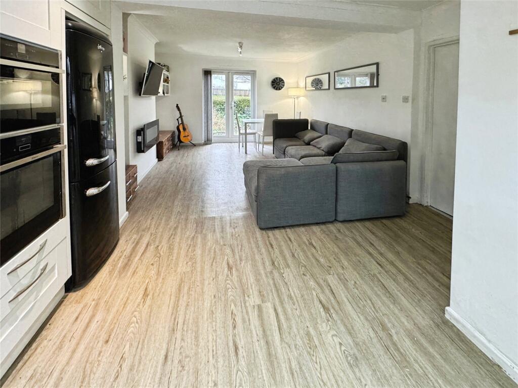 Gratton Close, Sutton Scotney, Winchester, Hampshire, SO21