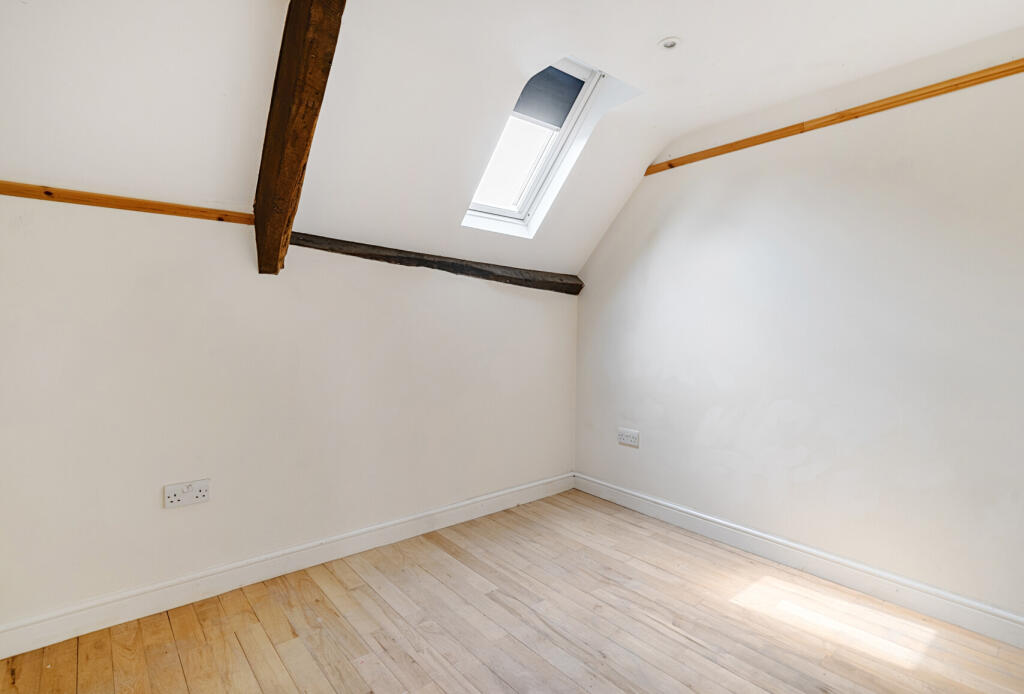 16-6821d60bdec4b-...