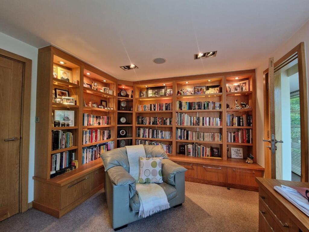 np bookcase.jpg