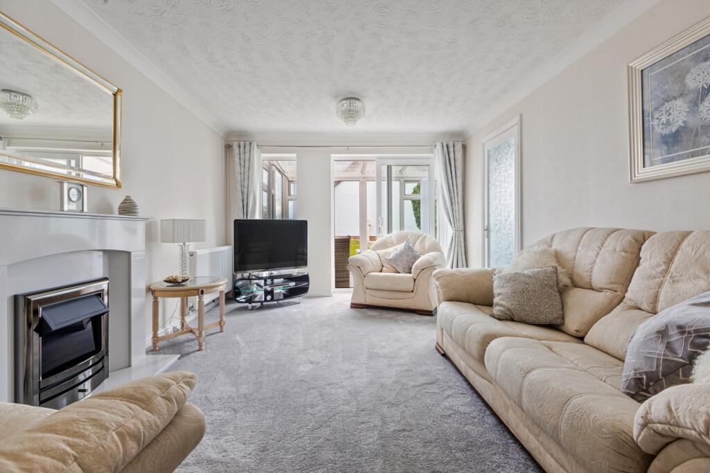 A12 - 70 Freshwater Drive Paignton - 240828