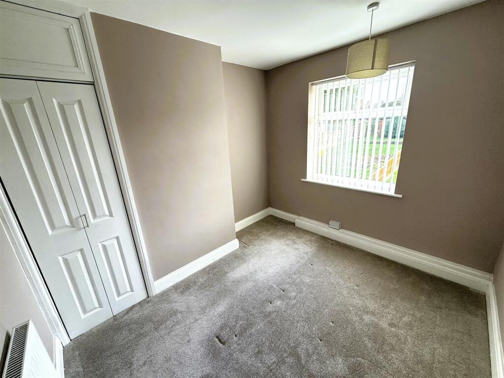 new bed 2.jpg