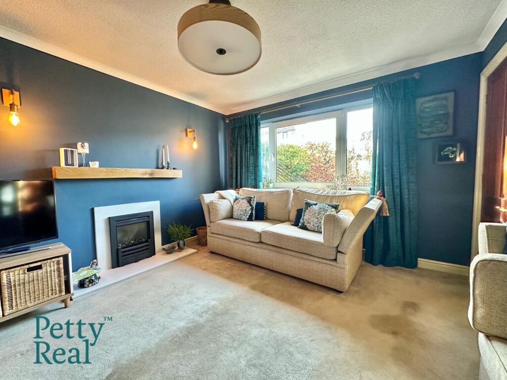 Kelswick Drive 14.jpeg