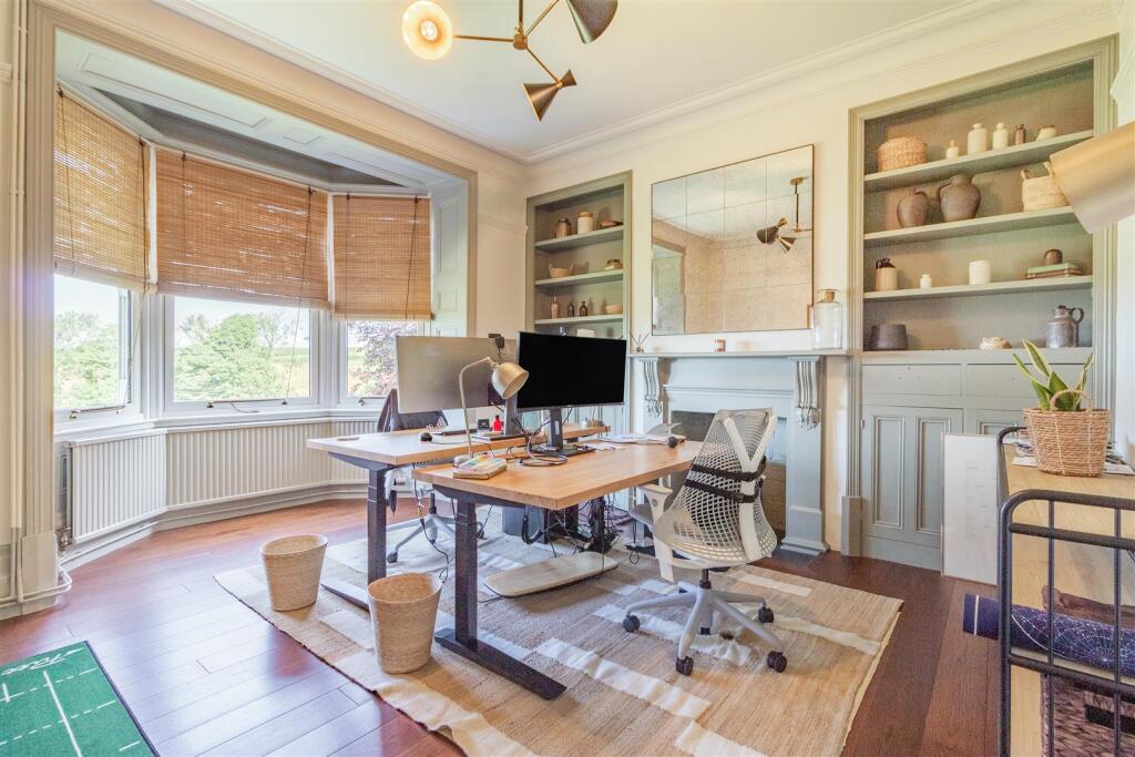 8553666-interior29.jpg