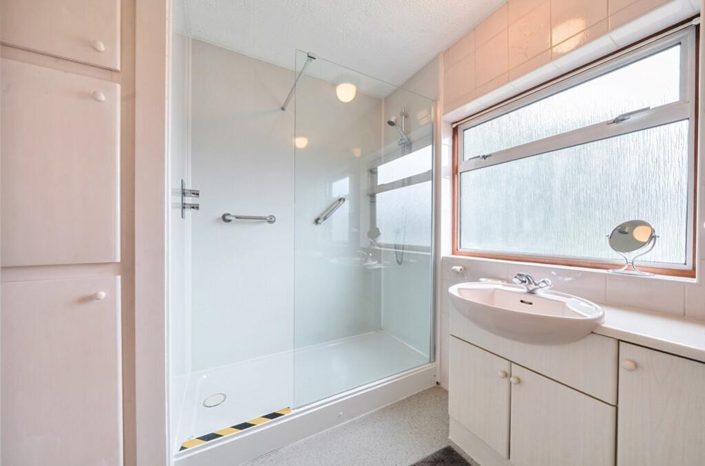 1334071-15-68908f25e9069