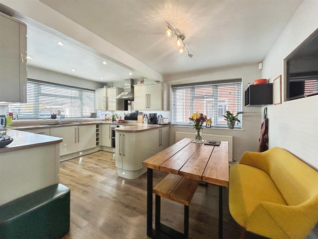 bd7f32ec-5-4C6B-A158-0D77E9884183-4431-0000038ACAA