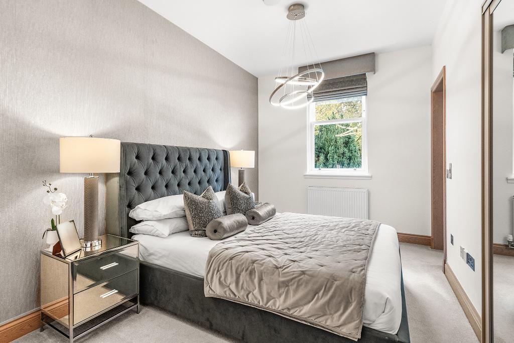 Larbert House, Quintinshill Drive, Larbert, FK5 4XU