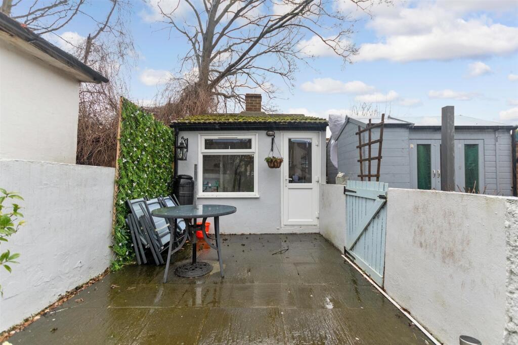 Workshop/Outbuildings