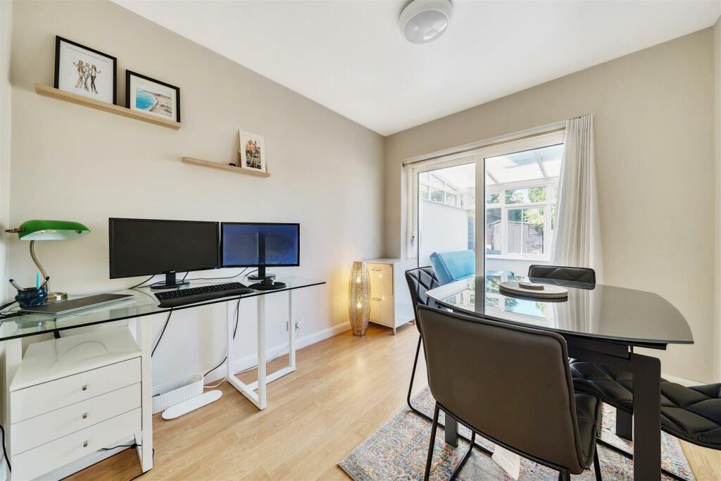 47 WESTERHAM DRIVE 8.jpg