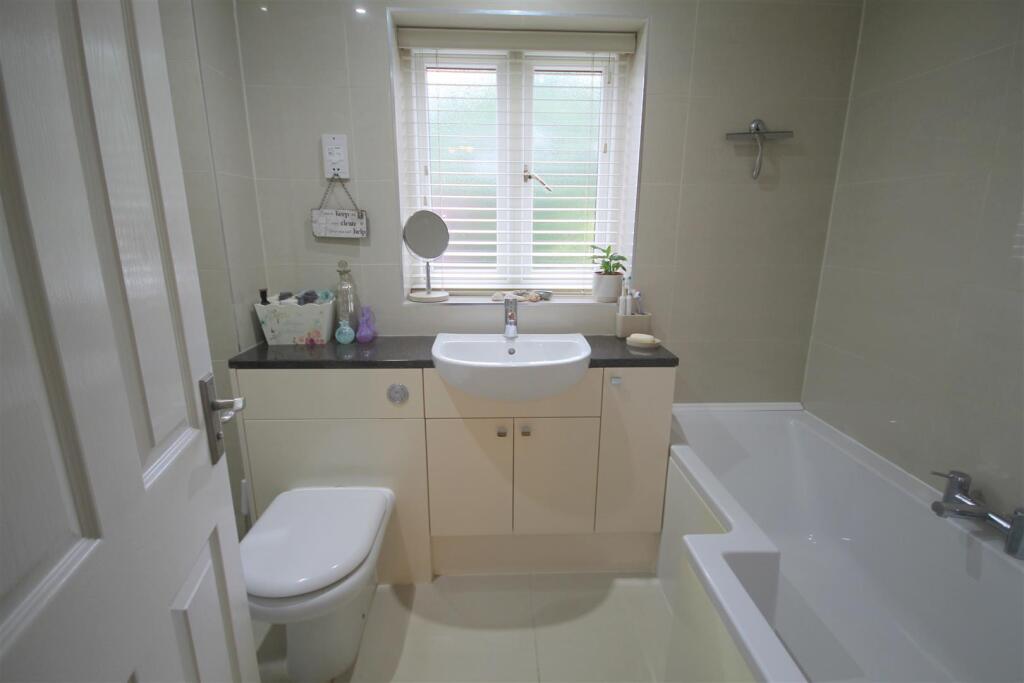 BHR Bathroom iii.JPG