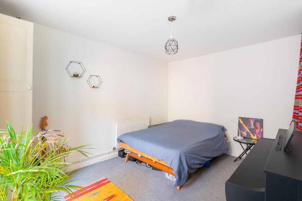 3S2LRHD - Bedroom C.jpg