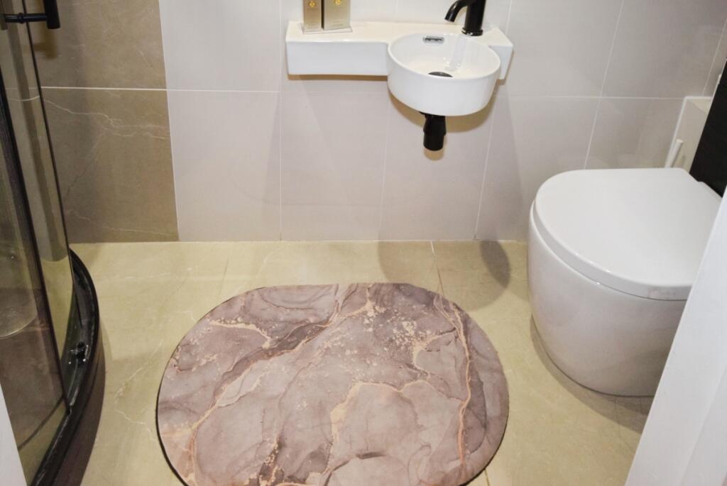 Downstairs shower...