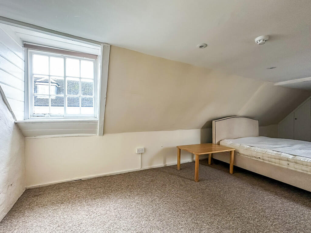 Bedroom Two (2)