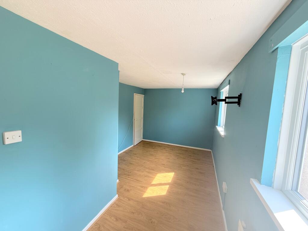 F16E92CB-B18D-4FD2-B55A-92D31F3E85E1