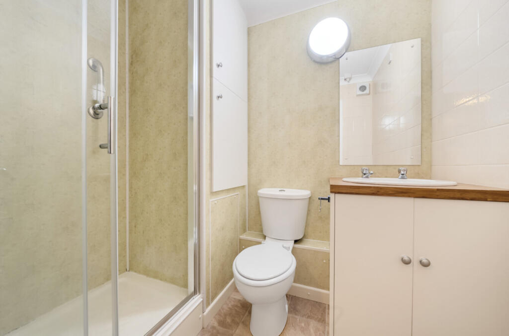 1316292-18-685d3b...