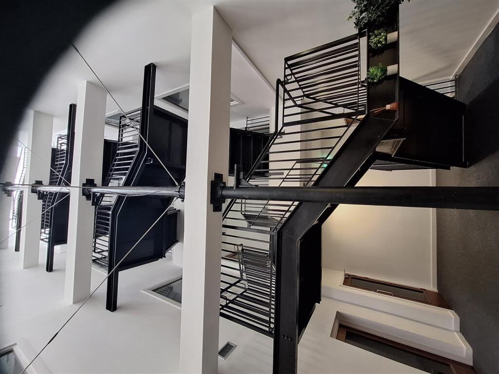 Internal staircase.jpg