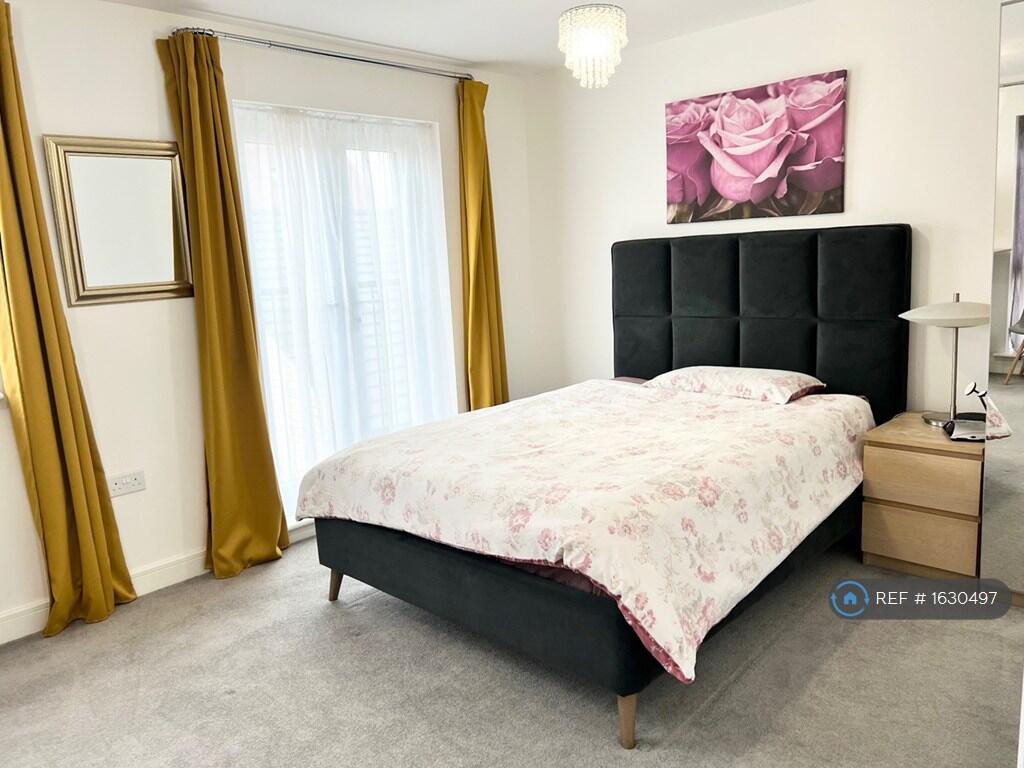 Bedroom 1 -1