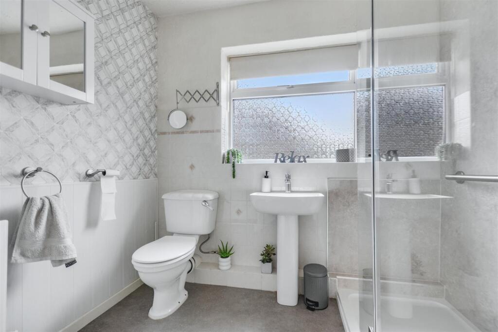 Bathroom.jpeg