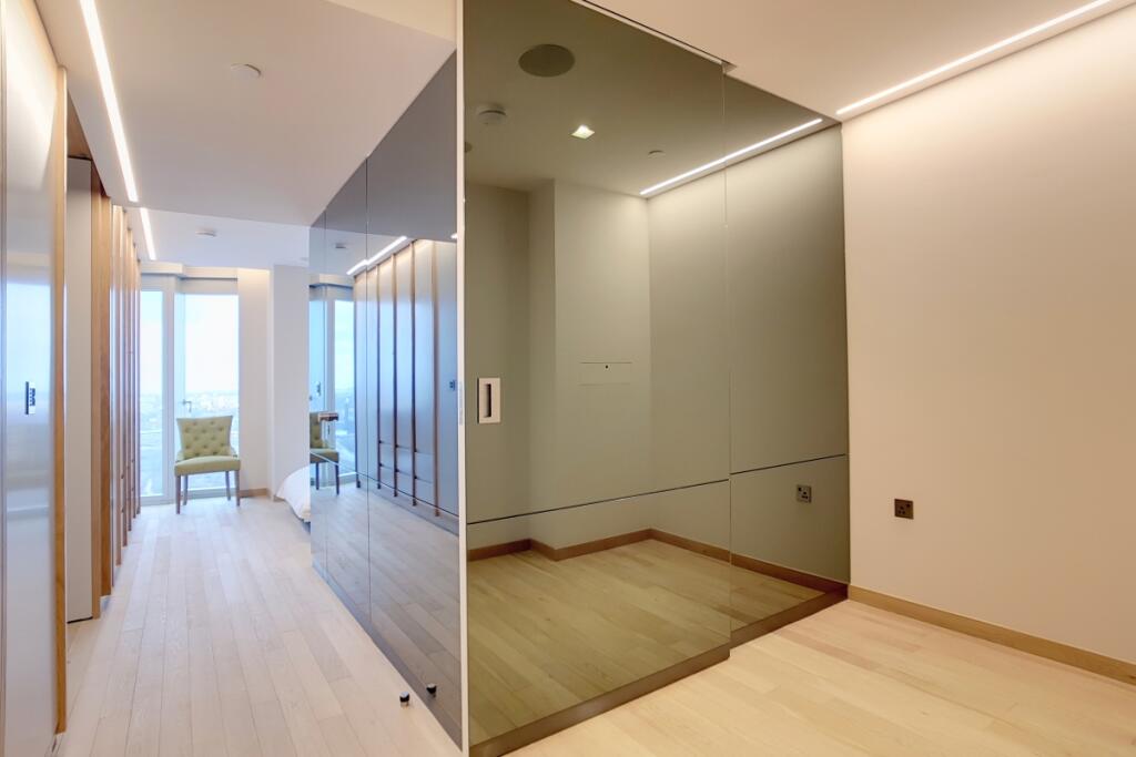 12_Dressing_Room_5