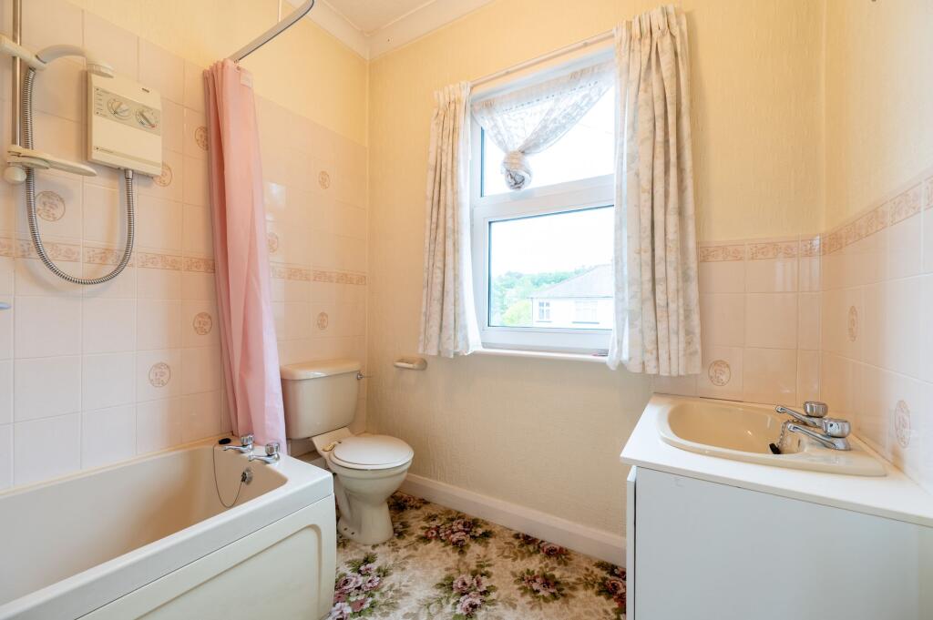 BEDROOMS AND BATHROOMS