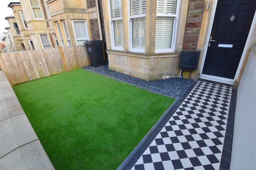 Front garden and path.jpg