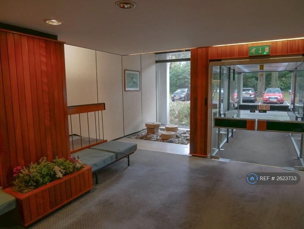 Building Entrance Lobby