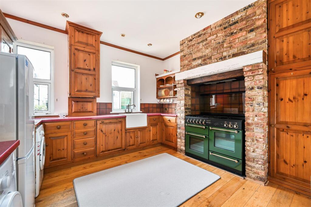 UPPER MAISONETTE - 67 EGERTON ROAD - TN393HL (4).j