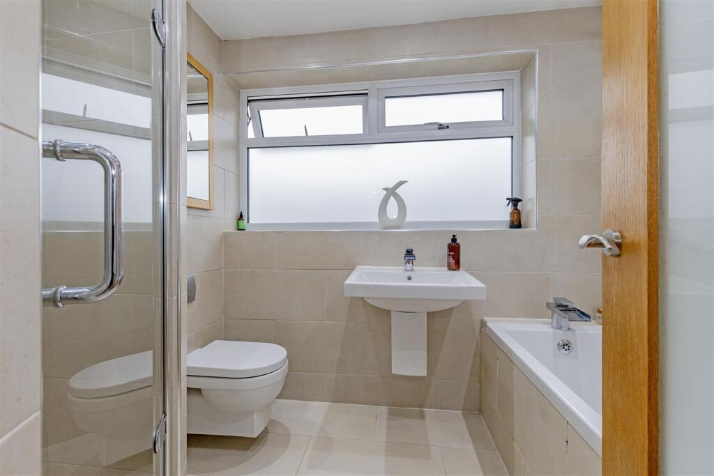 Bathroom-1.jpg